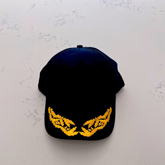 Other - Vintage navy trucker hat SnapBack